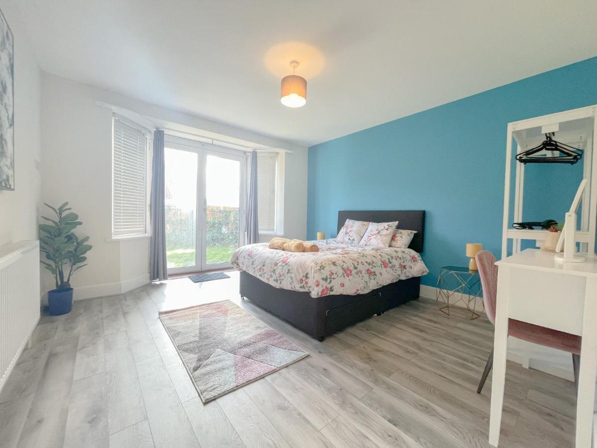 Large 3 Bedroom & 2 Bath - Ground Floor With Parking Bournemouth Exterior photo